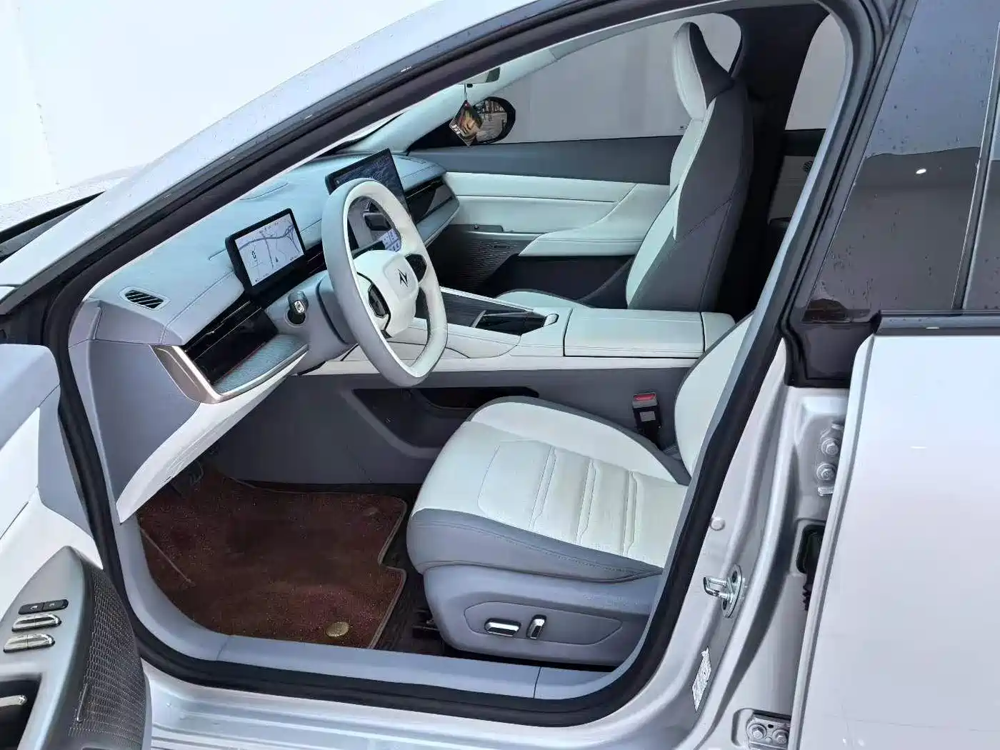 Dongfeng Yipai eπ007 2025 2024 Model 530Pro Version