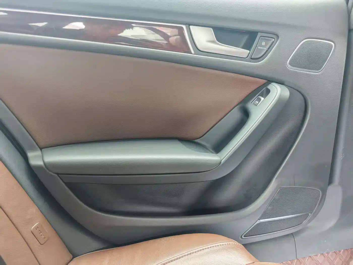Audi A4L 2016 35 TFSI Collector's Edition S line Comfort фото 21
