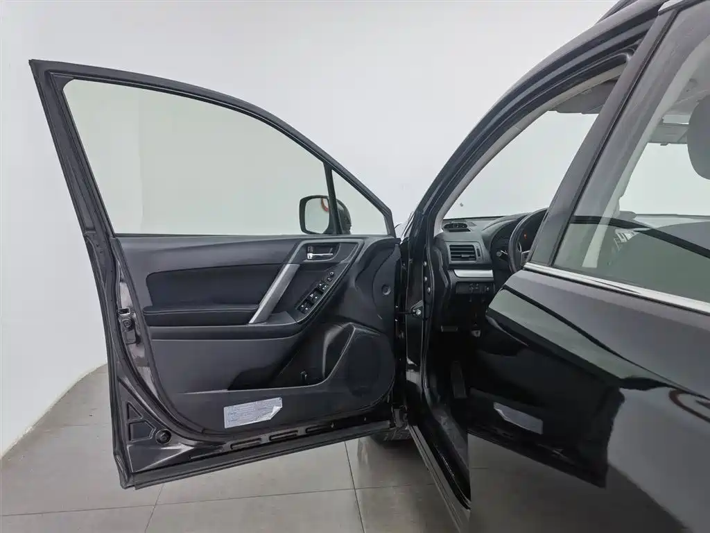 Subaru Forester 2013 2.0i Automatic Comfort Edition фото 8