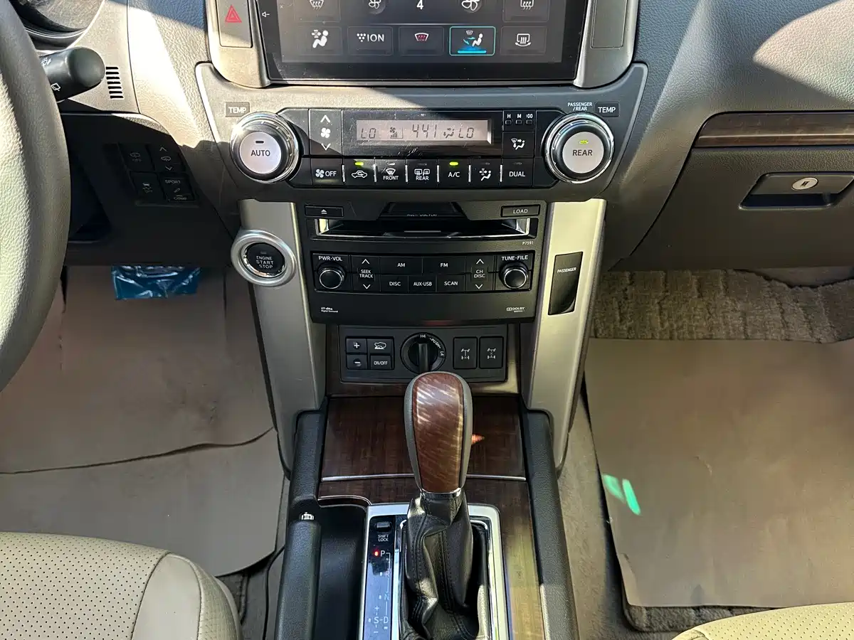 Toyota Prado 2010 4.0L Automatic VX NAVI фото 9