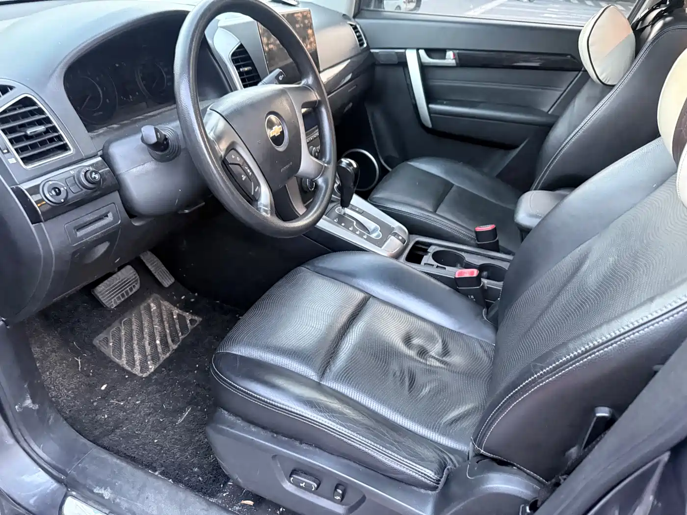 Chevrolet Captiva 2014 2.4L 2WD Urban 7-seater фото 8
