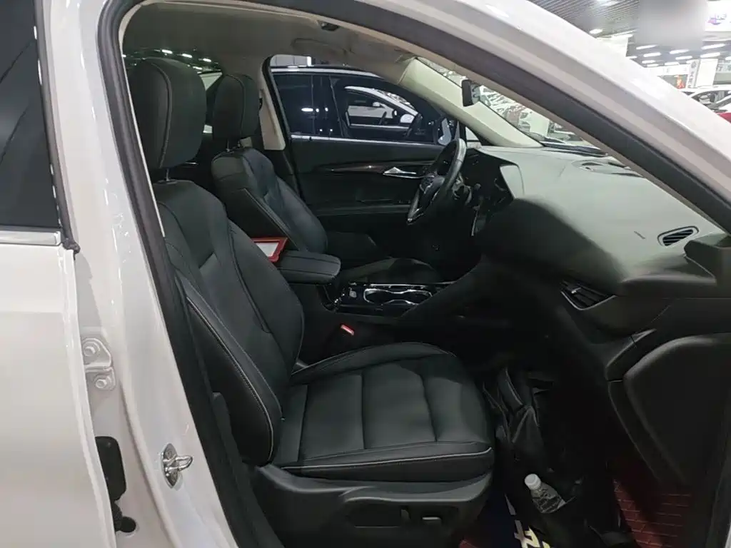 Фото 25 - Buick Envision Plus