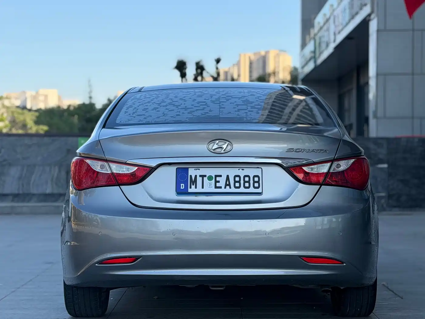 Hyundai Sonata 2011 2.0L Auto Leading Edition фото 5