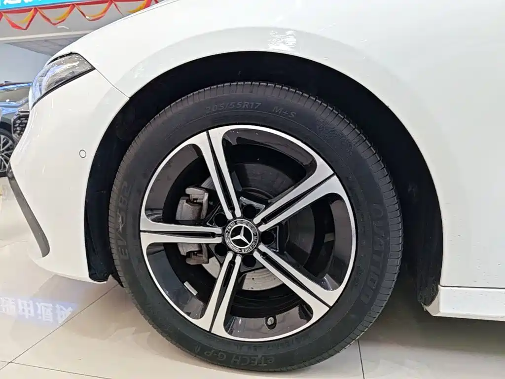 Mercedes-Benz A-Class 2024 2024 Facelift A 200 L Fashion
