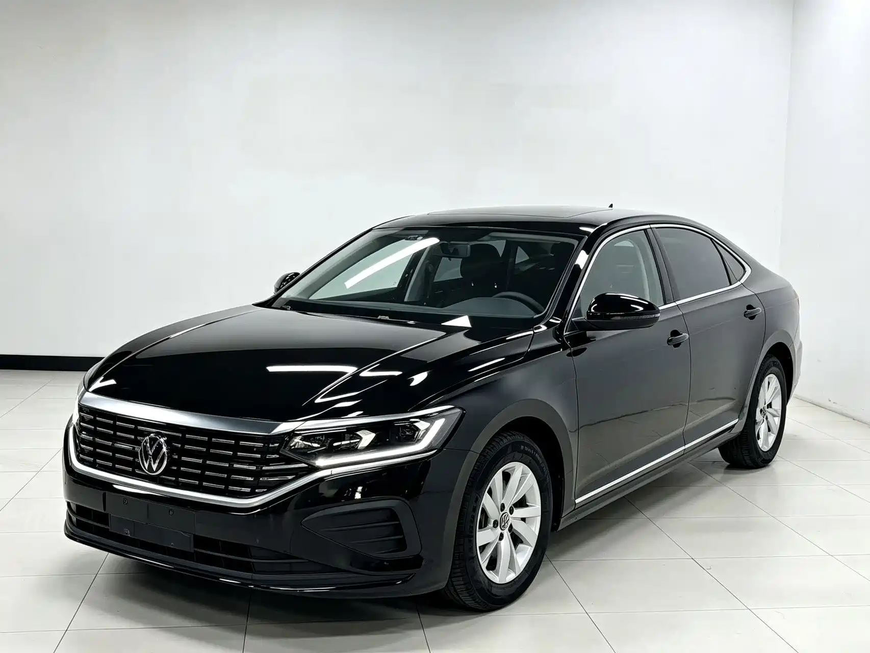 صورة 1 - Volkswagen Passat