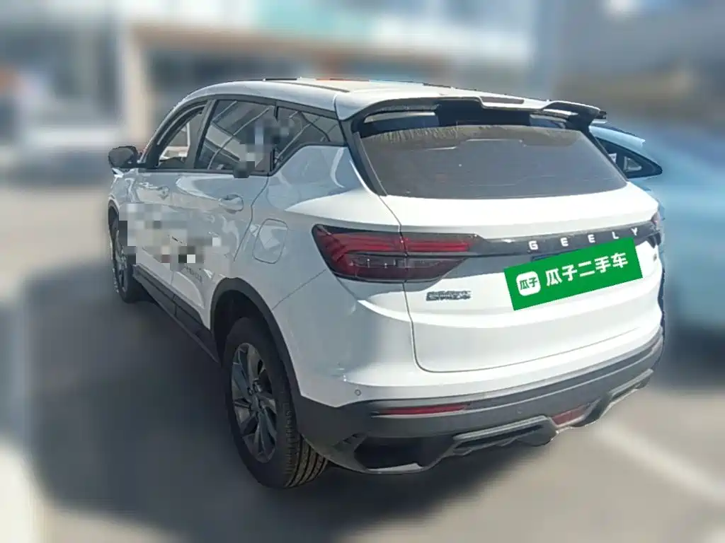 Фото 7 - Geely Coolray