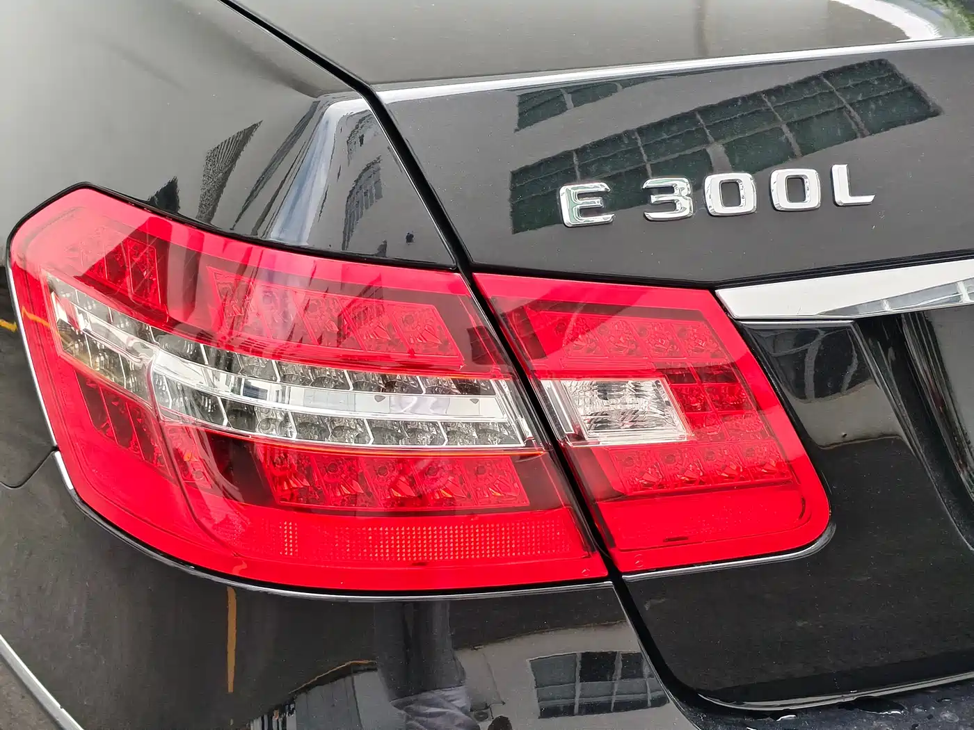 Mercedes-Benz E-Class 2013 E 300 L Elegance фото 9