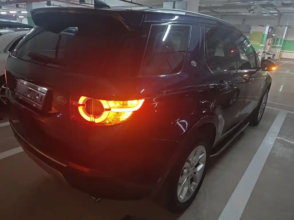 Land Rover Discovery Sport 2017 2.0T HSE фото 7