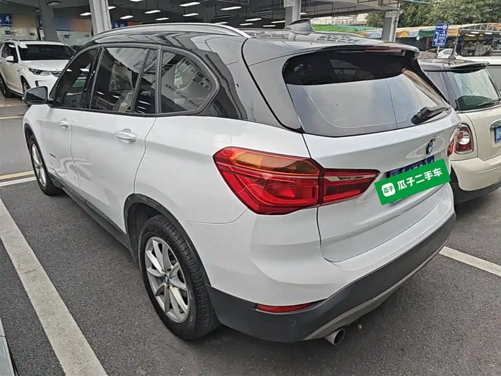 BMW X1 2018 sDrive18Li Fashion Model фото 5
