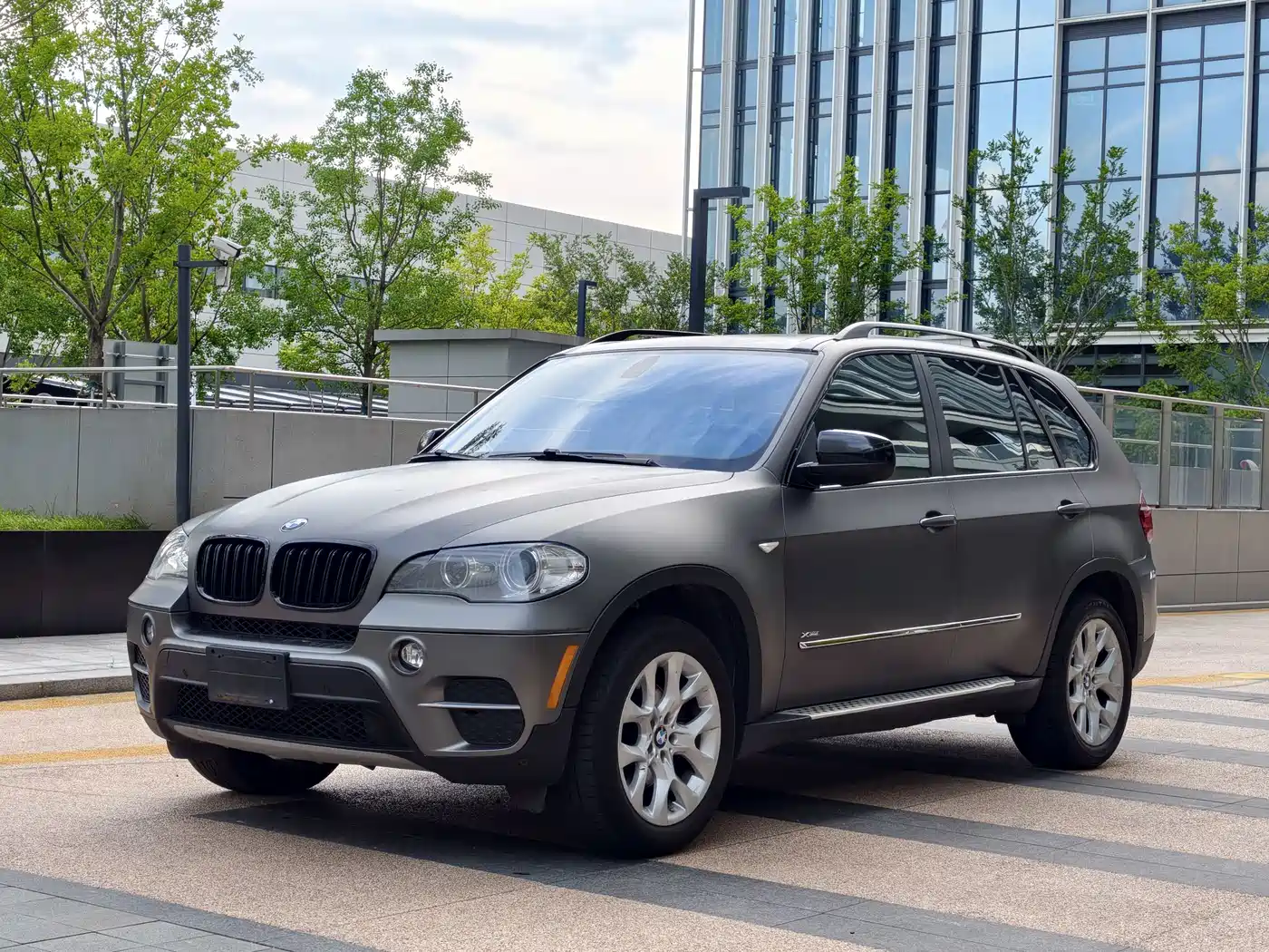 Photo 1 - BMW X5 (Import)