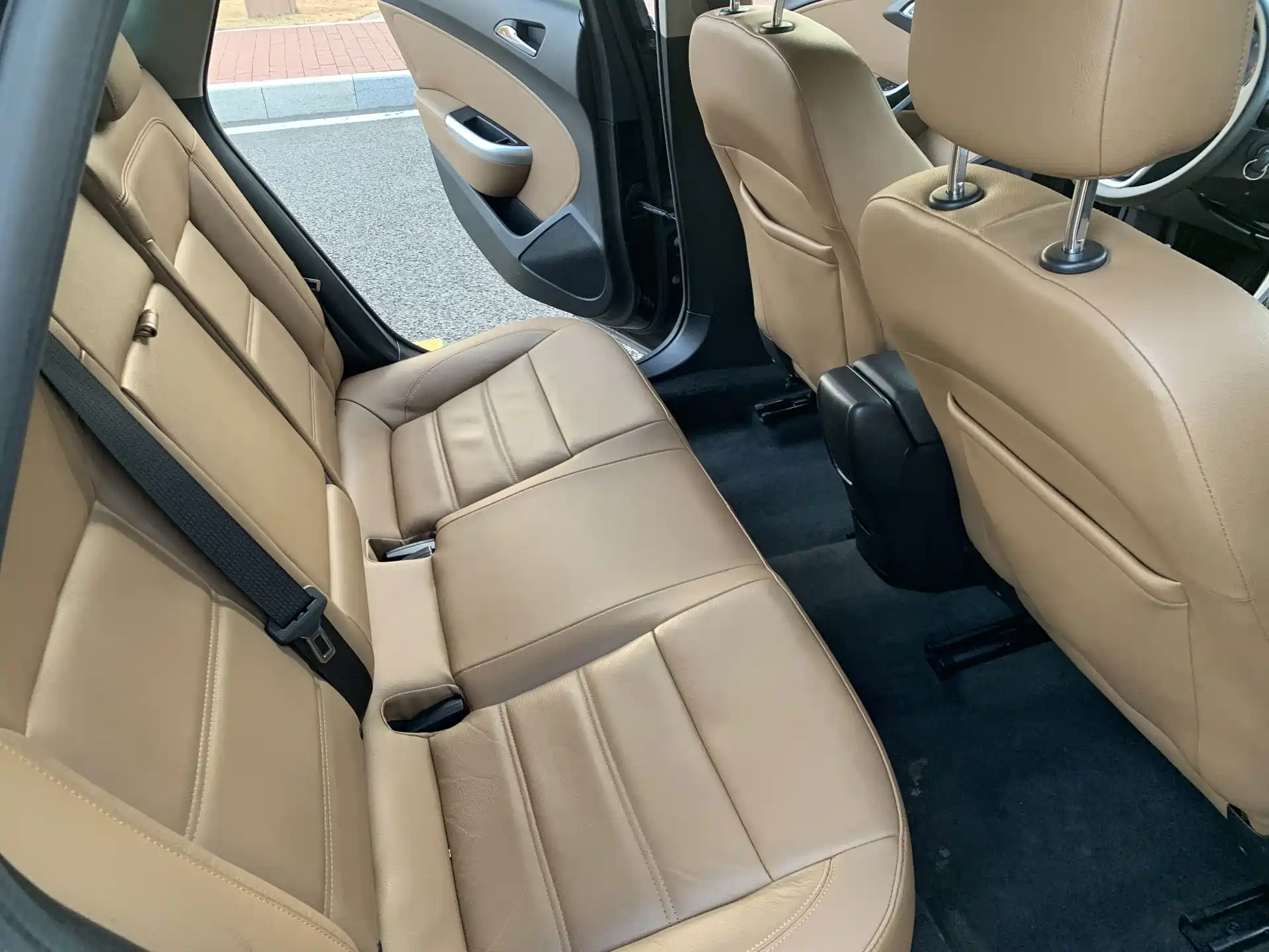 Photo 17 - Buick Excelle