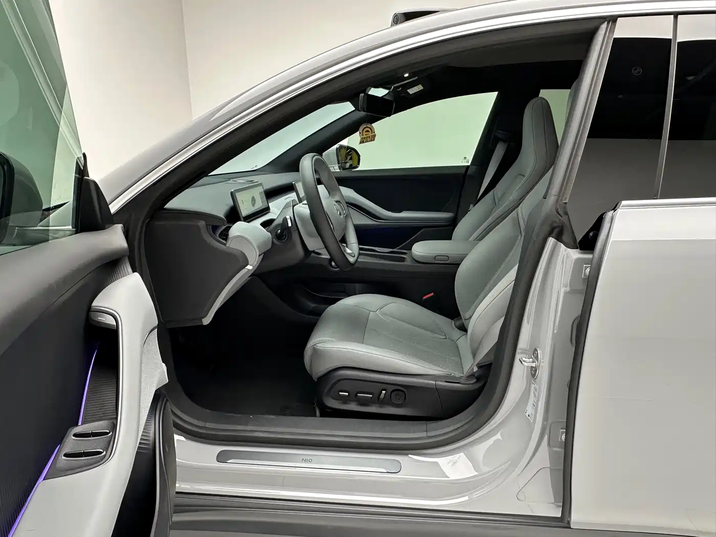 NIO NIO ET5T