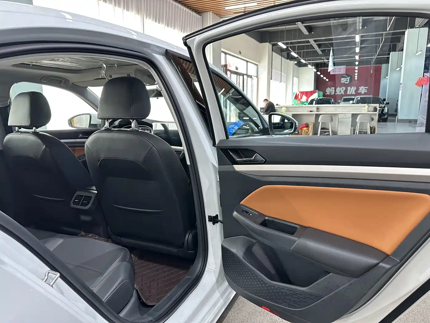 Volkswagen Bora 2023 200TSI DSG Yuexing PRO Edition фото 9