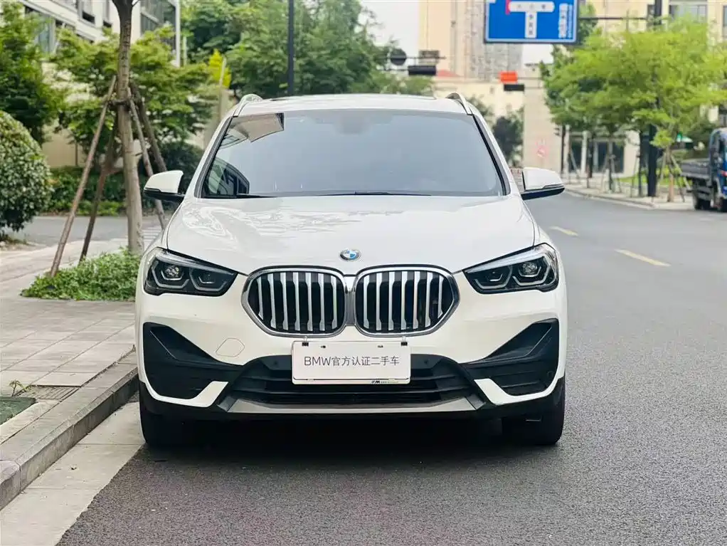 BMW X1 2022 sDrive25Li Leading фото 4