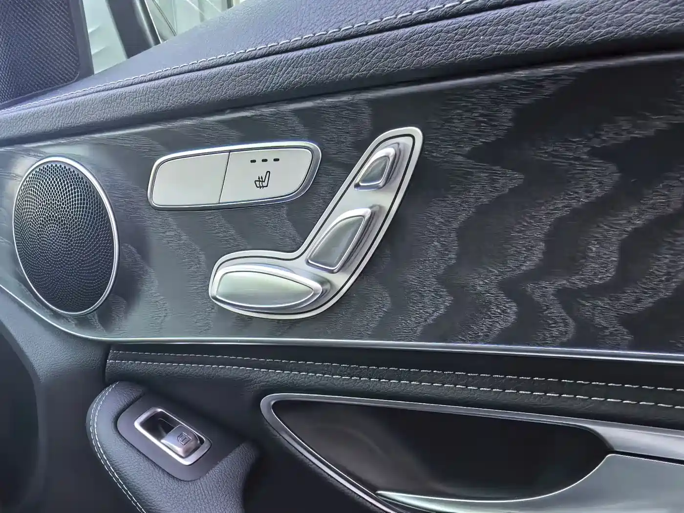 Mercedes-Benz C-Class 2020 Facelift C 260 L Sport фото 6