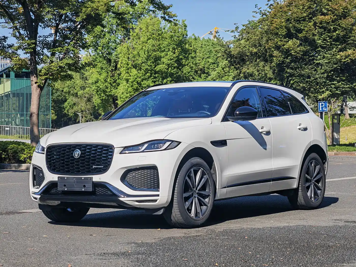 Jaguar F-PACE 2024 2024 P250 R-Dynamic SE