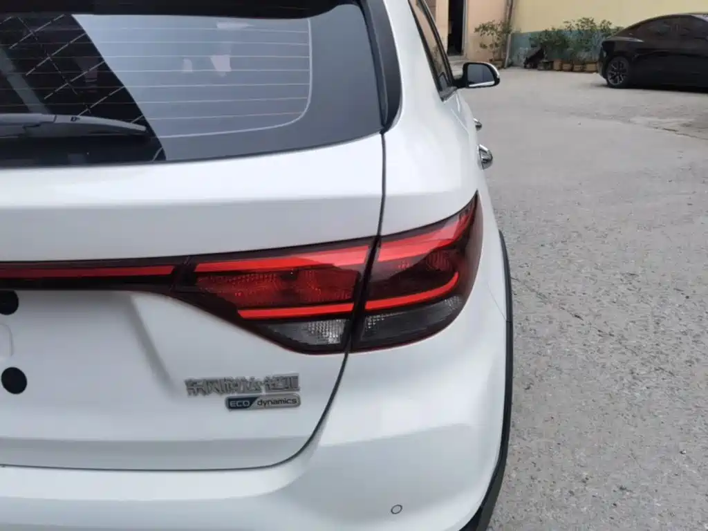 Kia KX CROSS 2019 2018 1.6L Automatic Smart Sunroof Edition