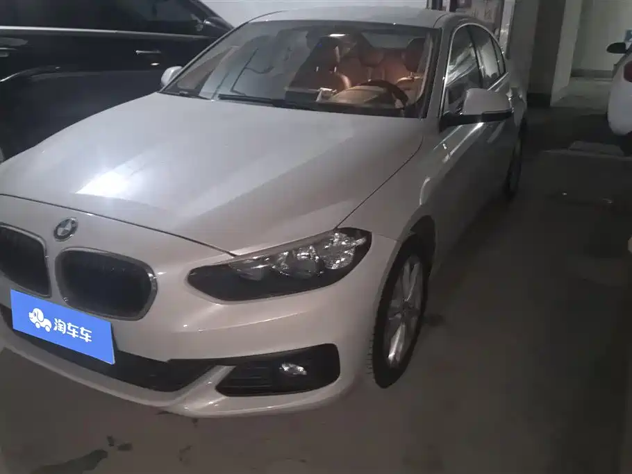BMW 1 Series 2017 118i Fashion