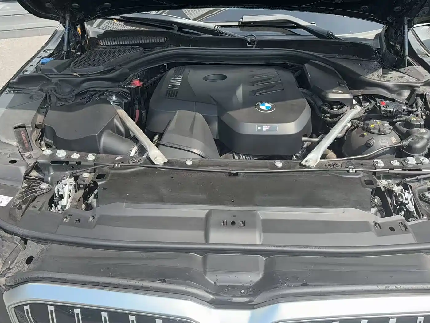 BMW 5 Series 2024 530Li Leading Model Luxury Package фото 3