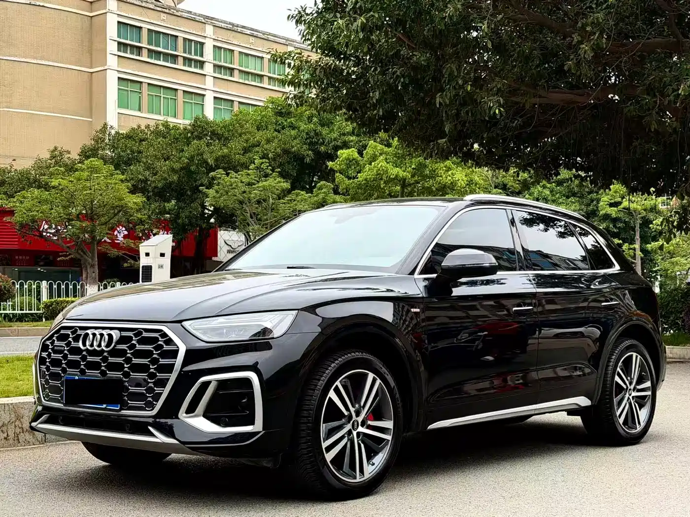 Audi Q5L 2022 40T Luxury Dynamic