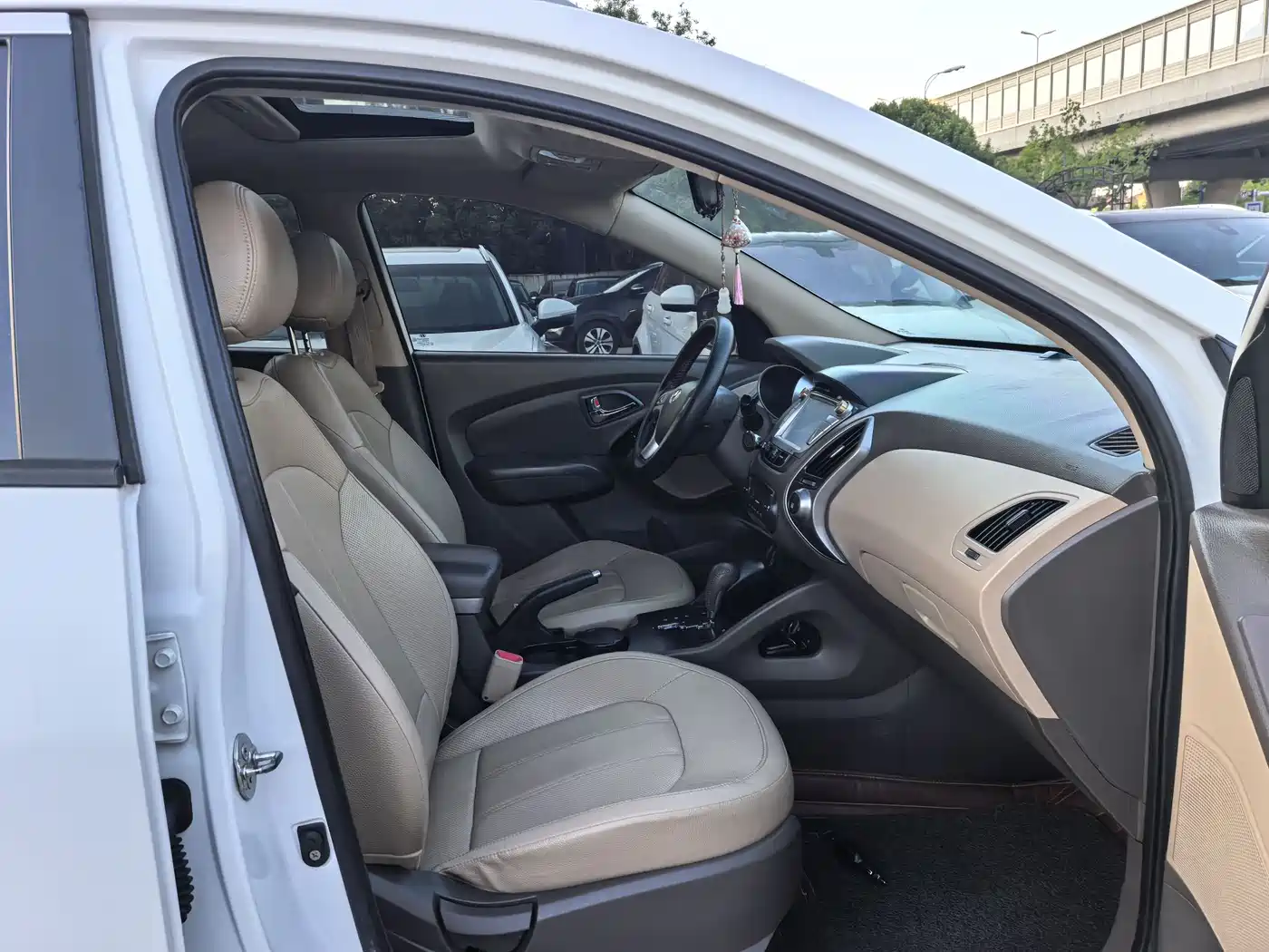 Hyundai Beijing Hyundai ix35 2013 2.0L Automatic 2WD Leading GLX China IV фото 10