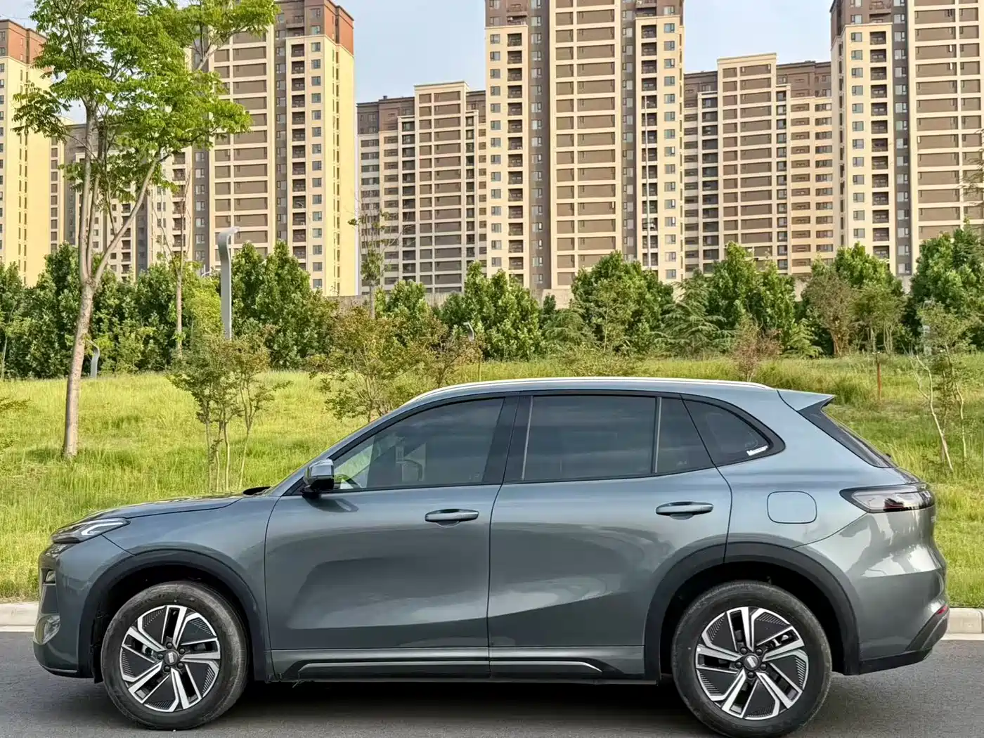 Geely Galaxy Galaxy Starship 7 EM-i 2025 Model 120km Explorer+ Edition фото 3