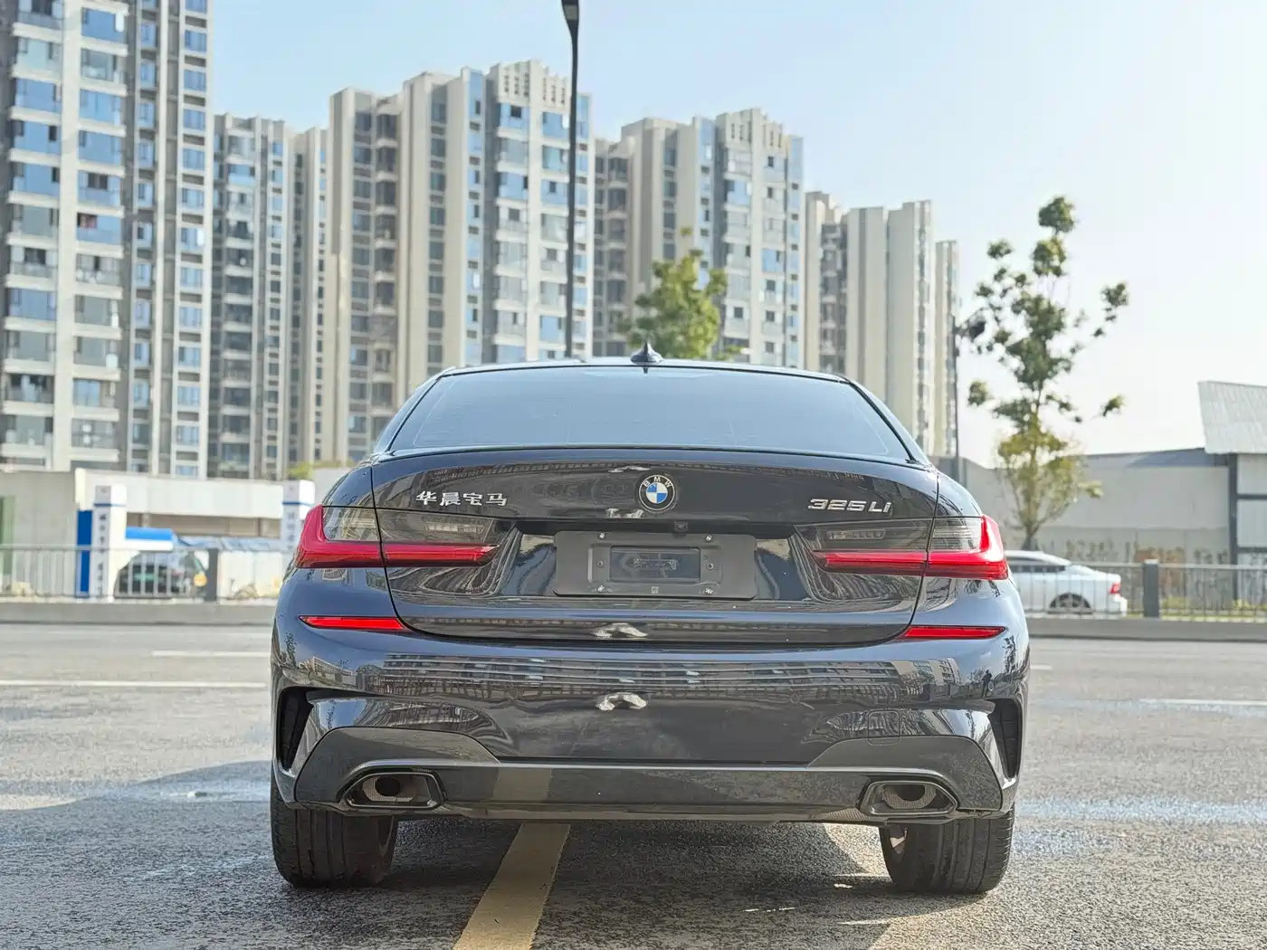 BMW 3 Series 2022 325Li M Sport Shadow Edition фото 6