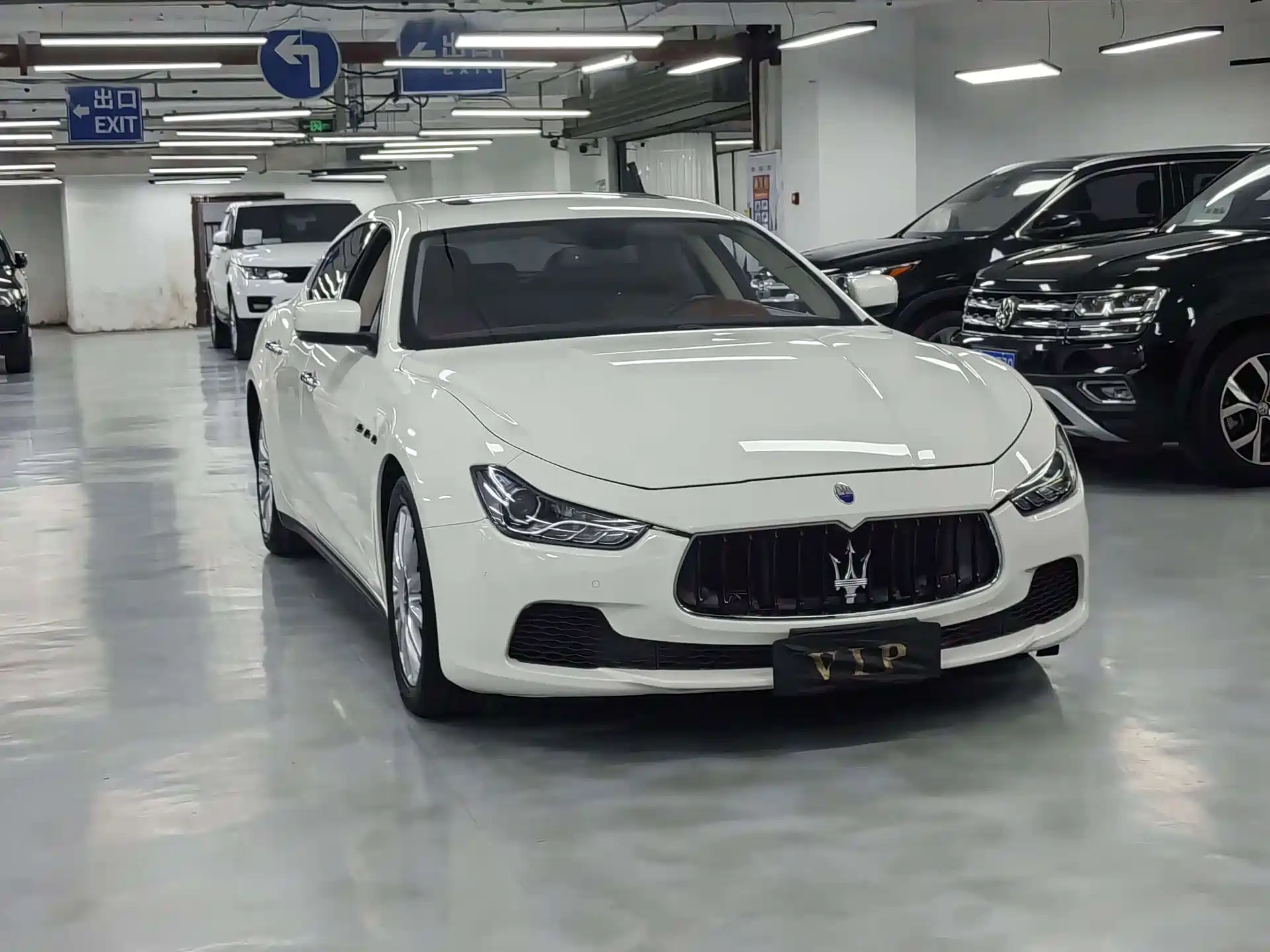 Photo 3 - Maserati Ghibli