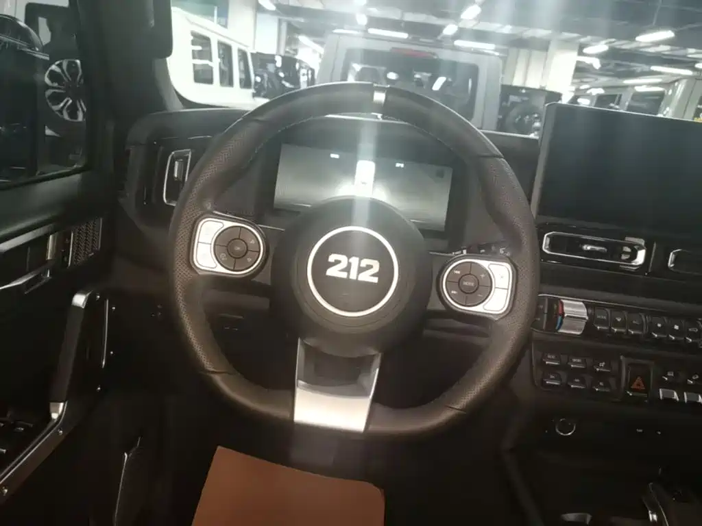 212 T01 2026 2024 2.0T Mechanic
