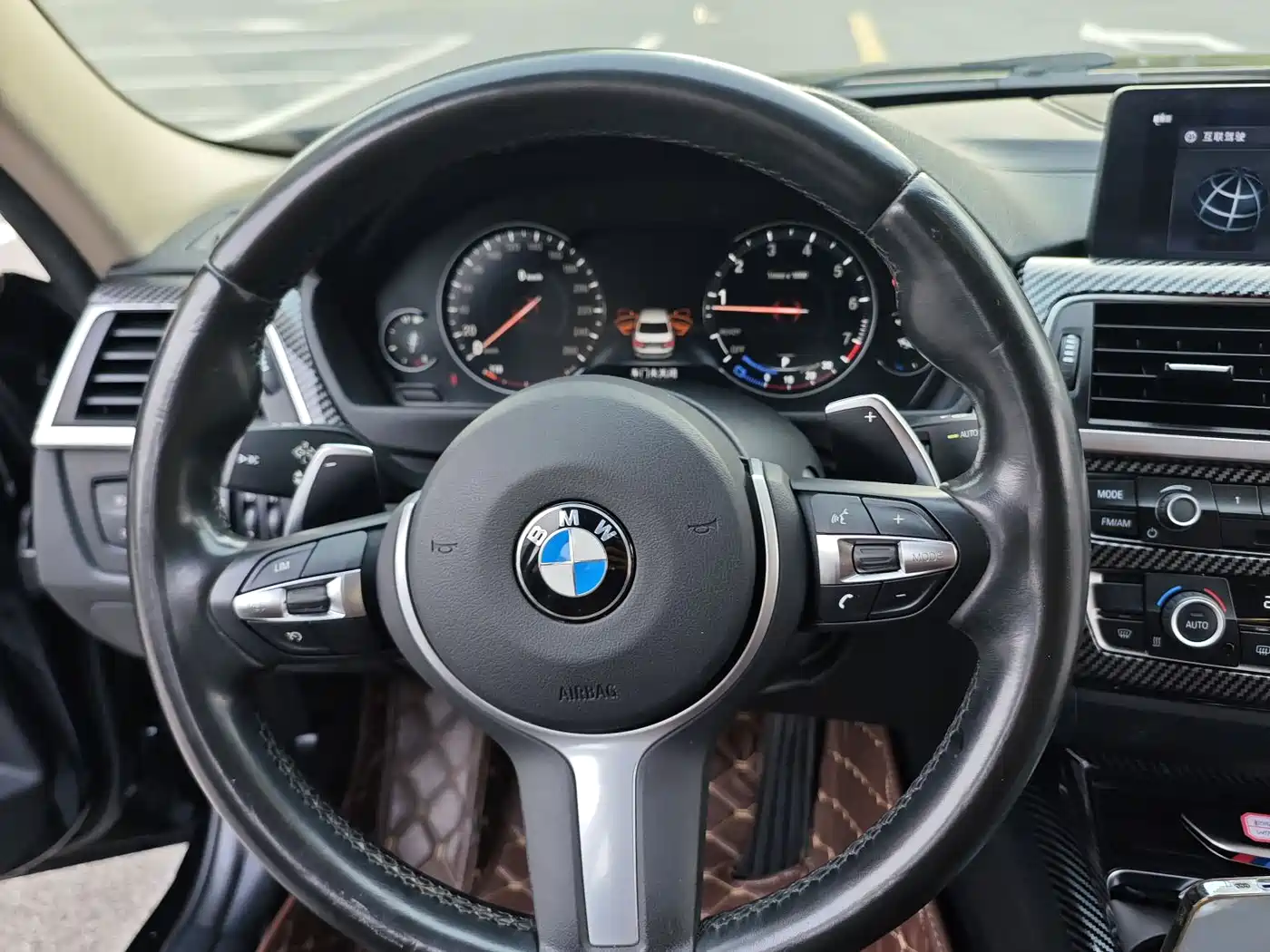 BMW 3 Series 2019 320Li M Sport Black Night Edition фото 13