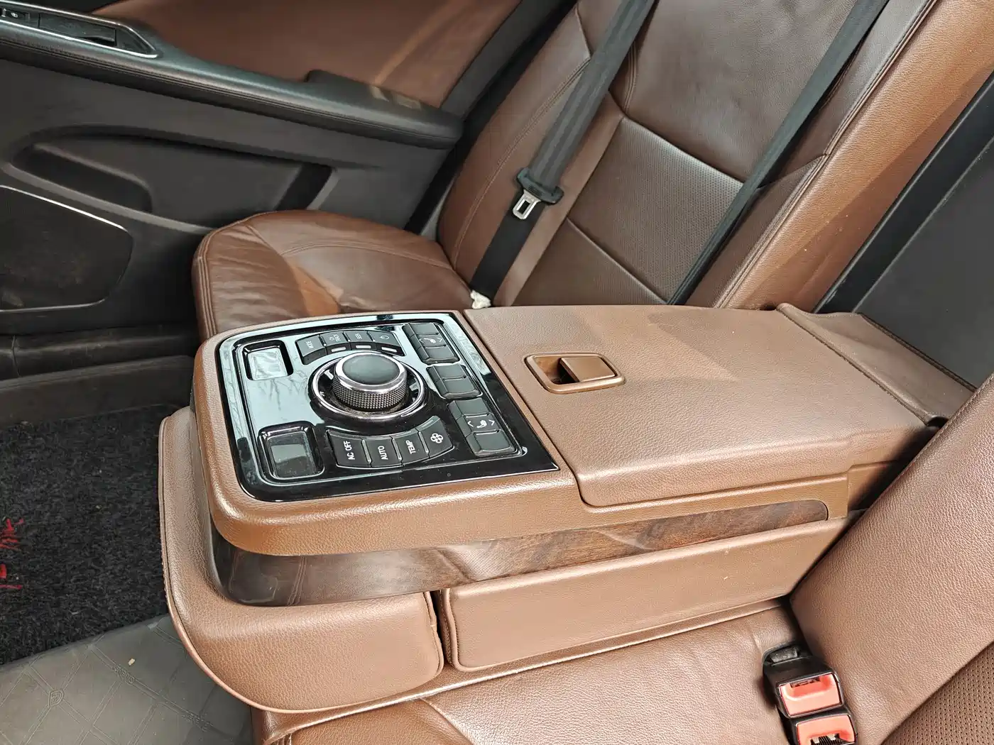 Hongqi H7 2016 2015 1.8T Luxury Type