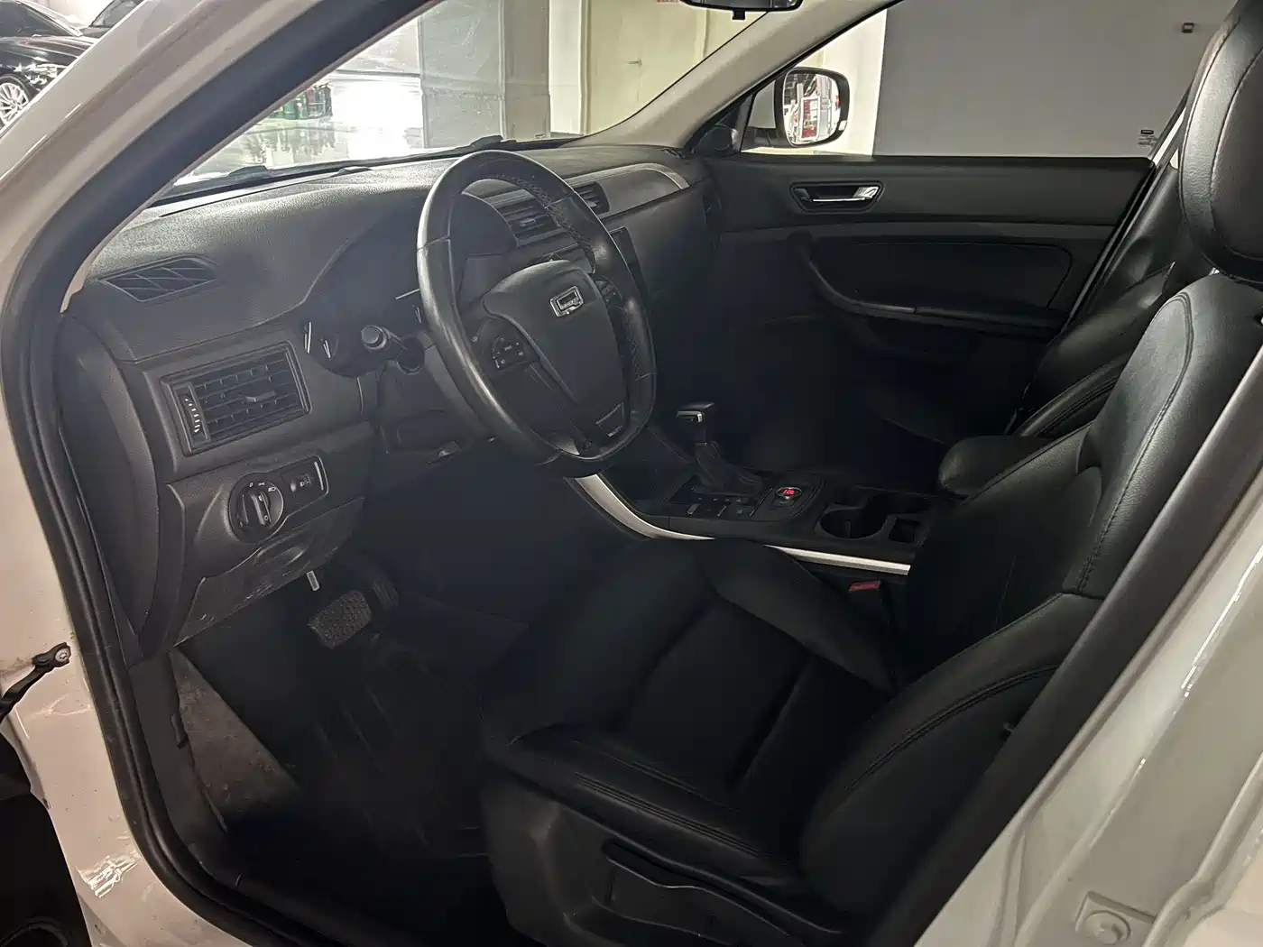 Qoros 5 2018 2018 Facelift 1.6T Automatic Leading
