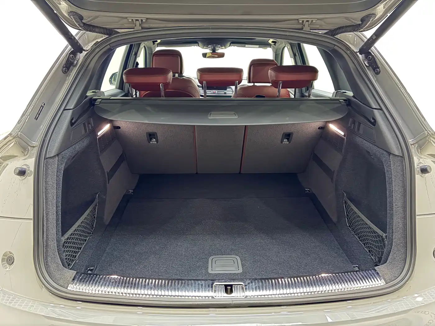 Audi Q5L 2025 40 TFSI Luxury Dynamic фото 6