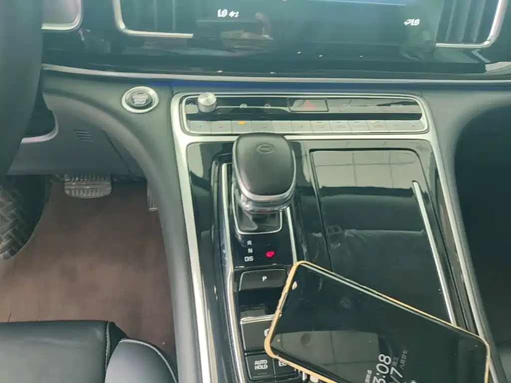 Фото 14 - GAC Trumpchi M8