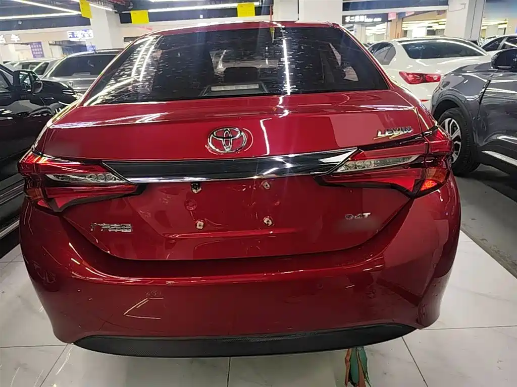 Toyota Levin 2017 Facelift 185T CVT Elite (China V) фото 6