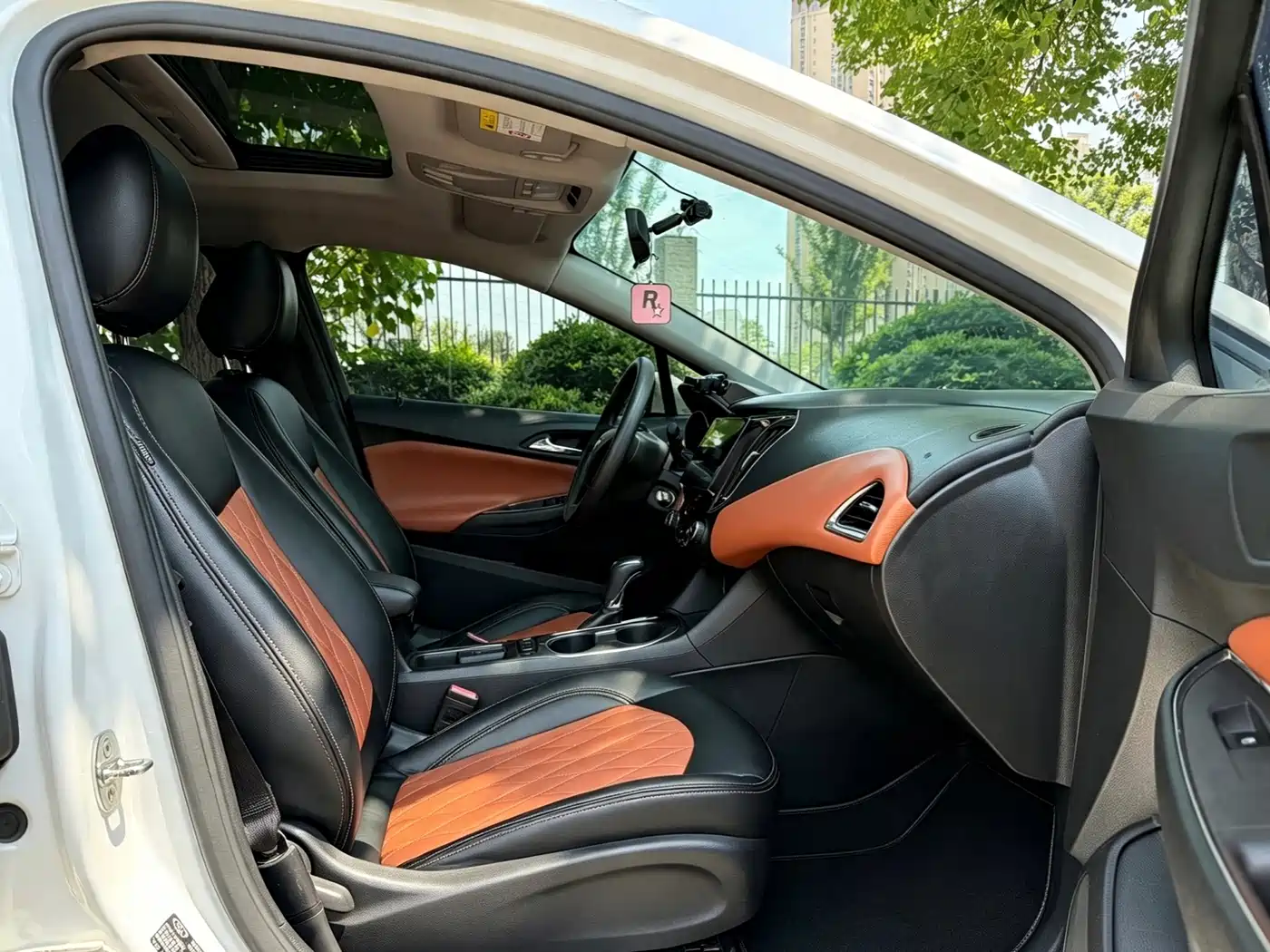 Chevrolet Cruze 2018 2018 320 Automatic Pioneer Sunroof Edition