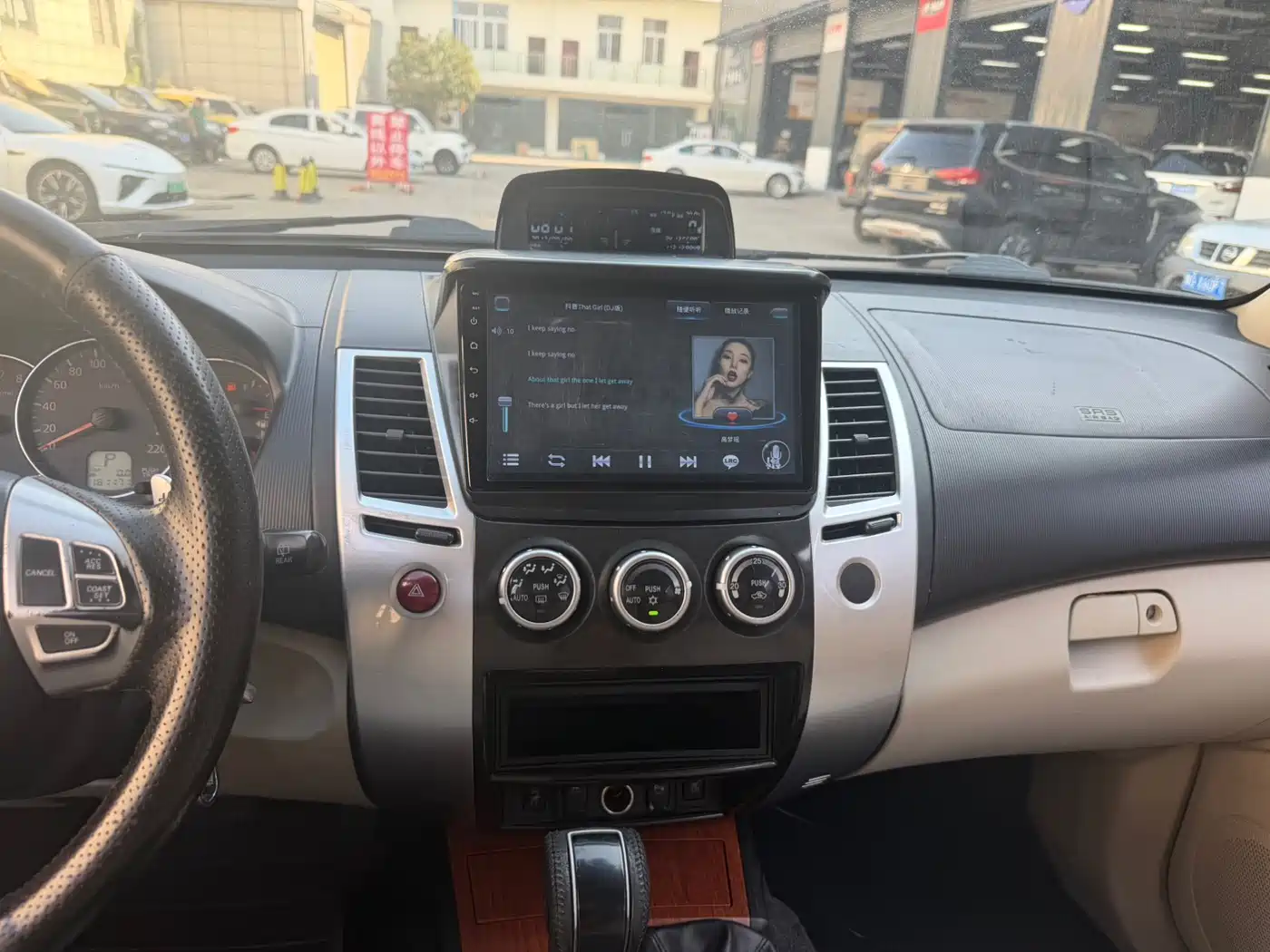 Mitsubishi Pajero Sport (Import) 2013 2011 3.0L Luxury Navigation Edition