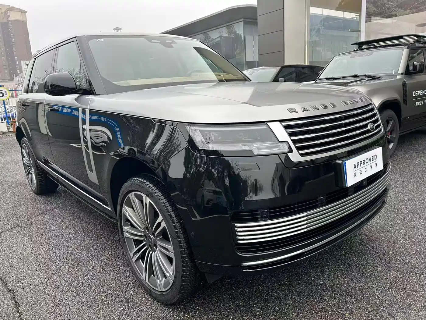 Land Rover Range Rover 2024 3.0 L6 400PS SV Prestige Genesis Extended 4-Seater фото 4