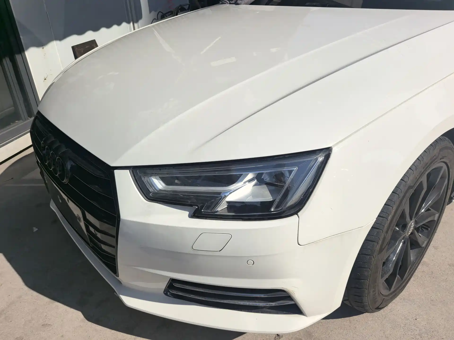 Photo 3 - Audi A4L