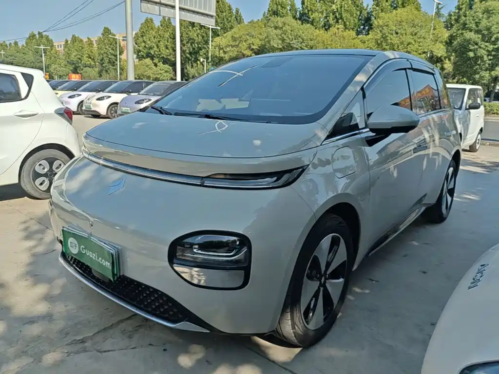 Фото 2 - Baojun Cloud