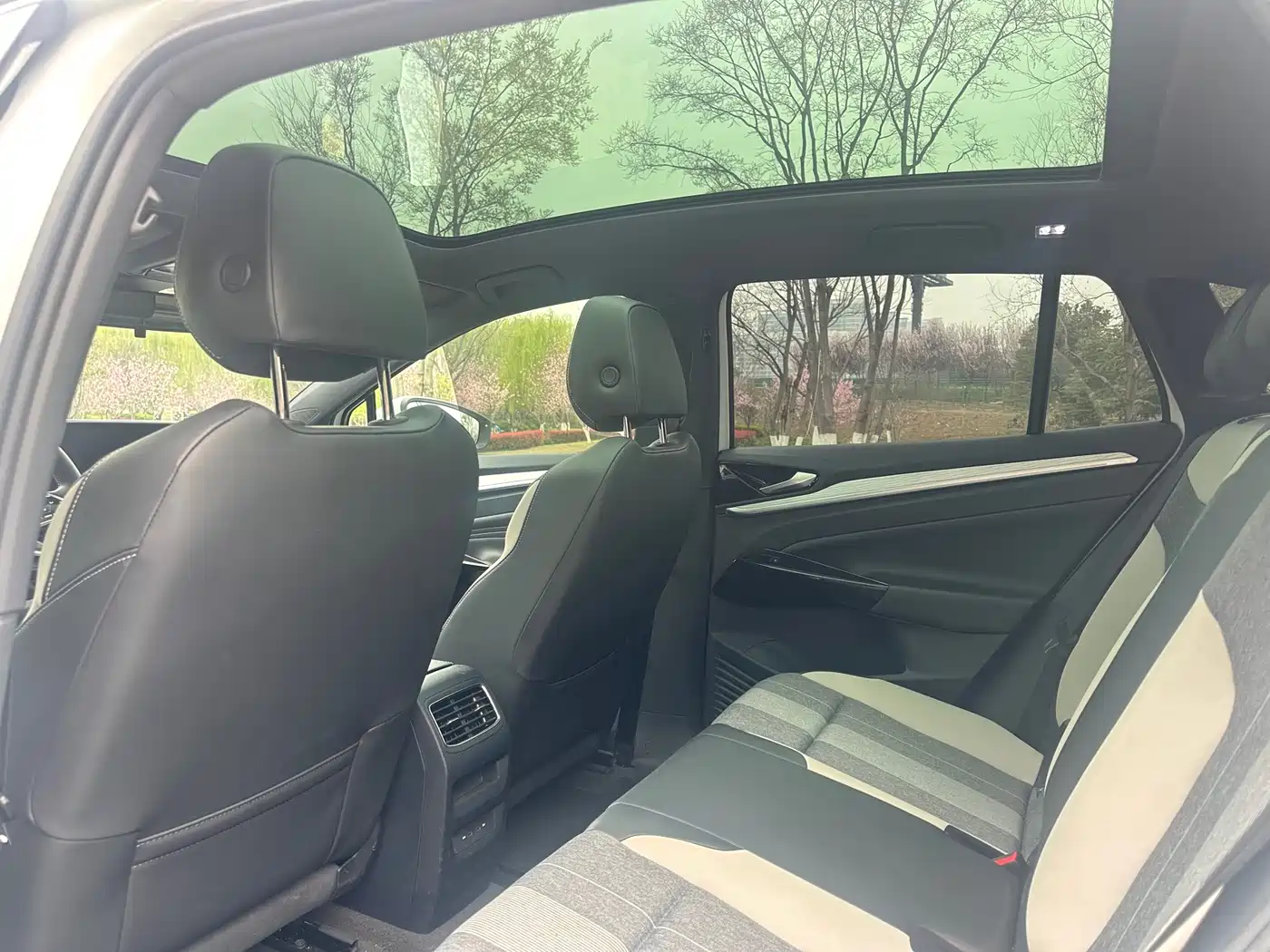 VOLKSWAGEN ID.4 CROZZ