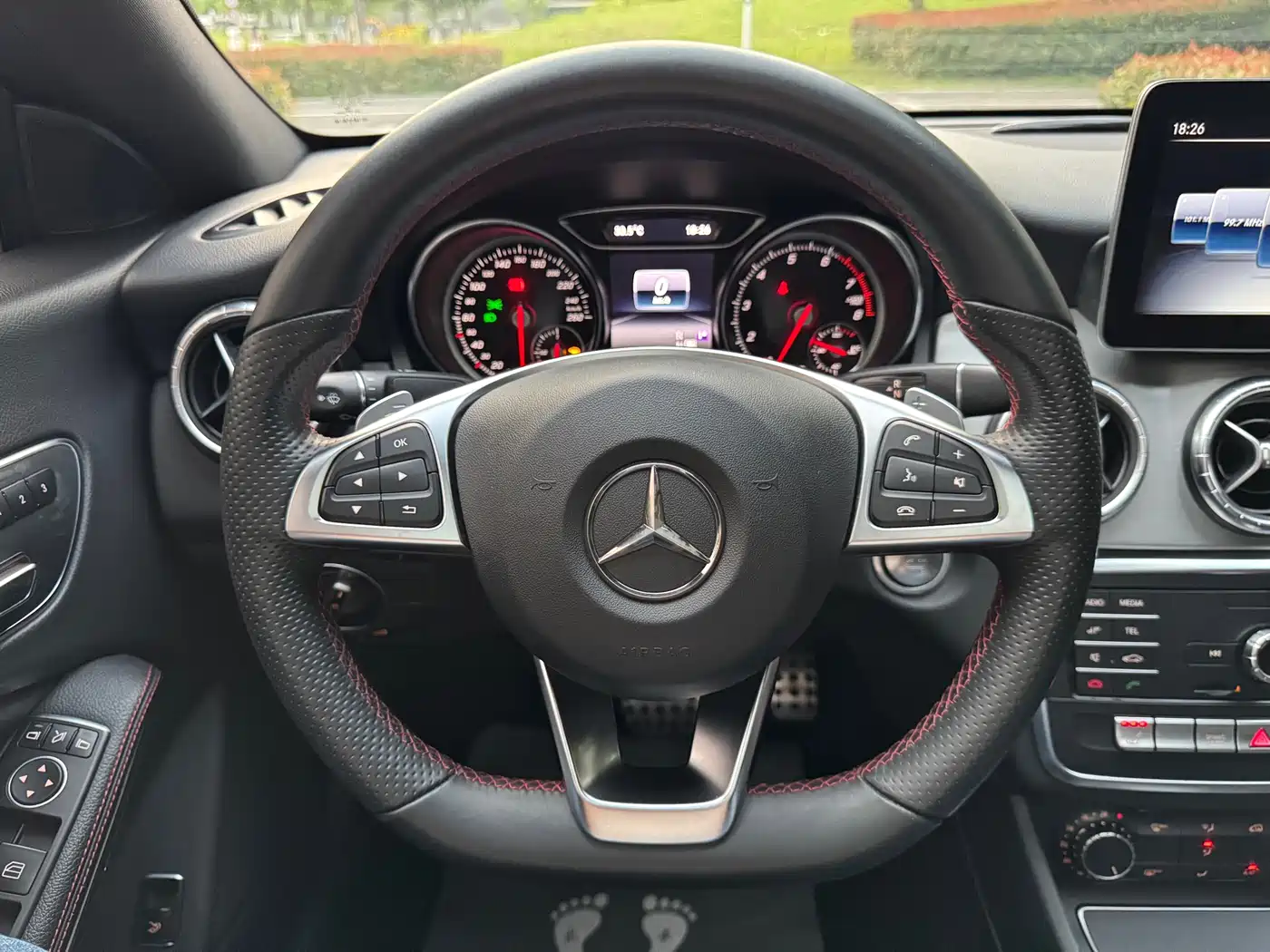 Mercedes-Benz CLA (Import) 2018 CLA 220 4MATIC фото 15