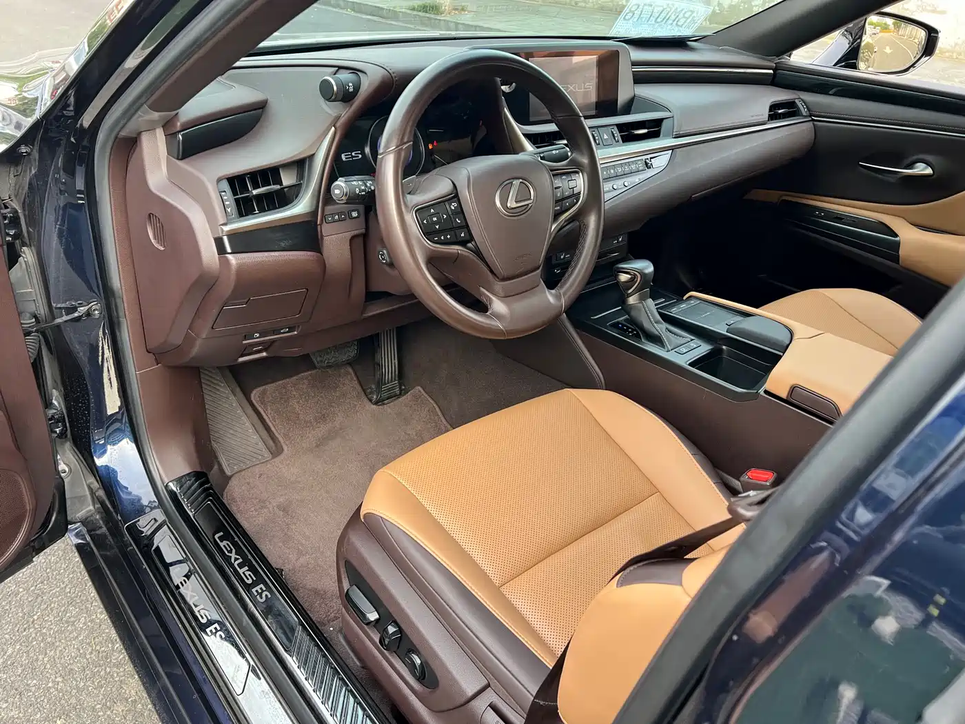 Lexus ES 2020 200 Excellence фото 7