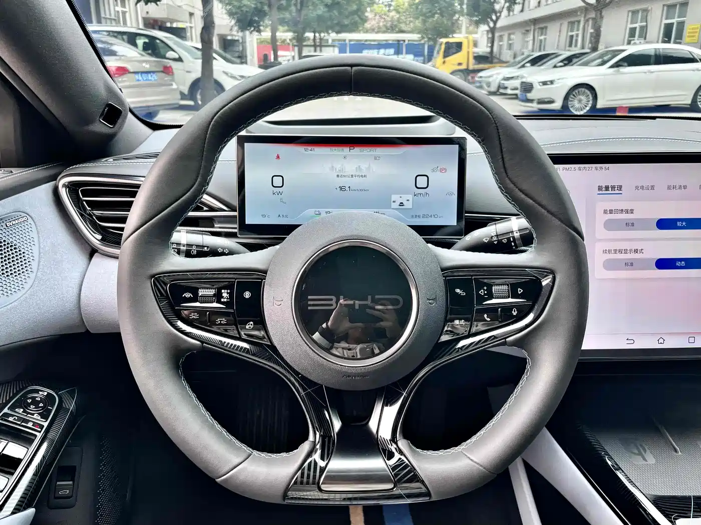 BYD Seal 2022 700km Long Range RWD Edition фото 5