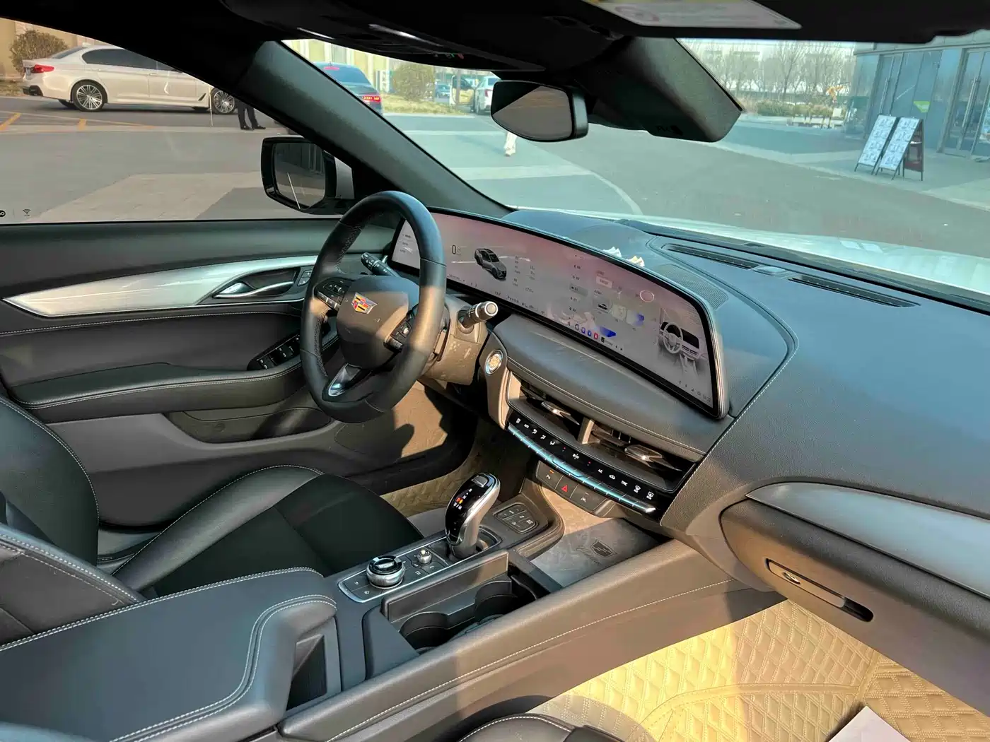 Cadillac CT5 2024 28T Luxury Model фото 11