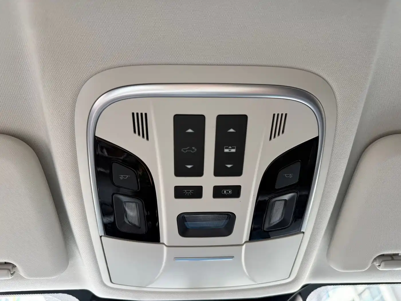 Photo 18 - Haval H6