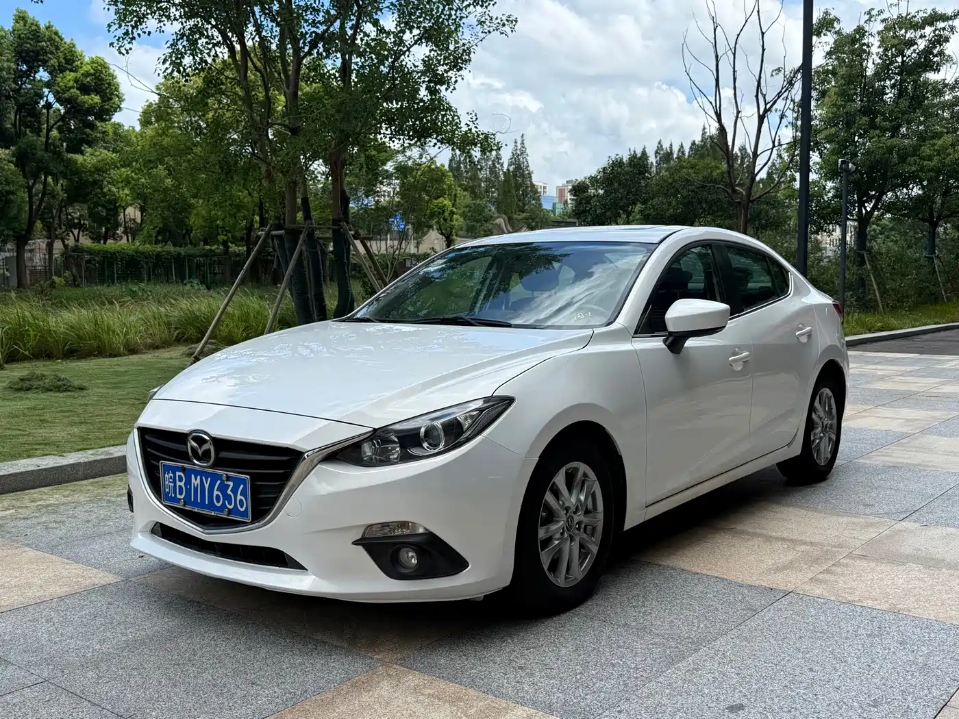 Mazda Mazda 3 2014 2014 Sedan 1.5L Automatic Luxury