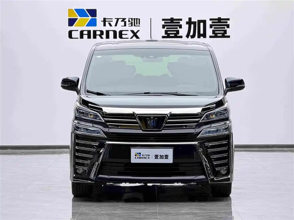 Фото 2 - Toyota Vellfire