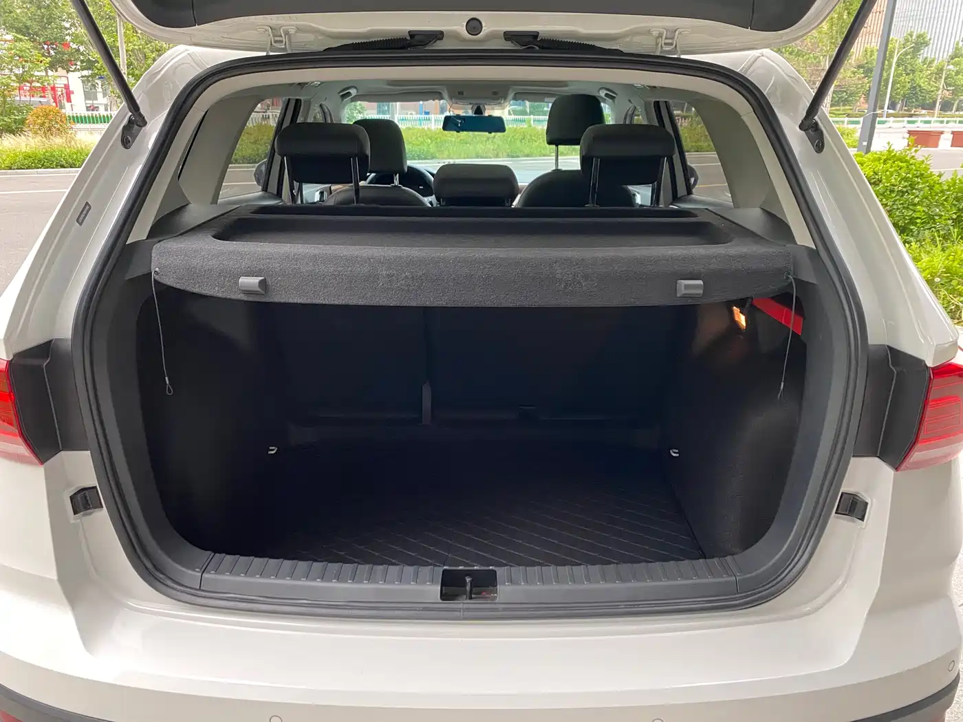 Volkswagen Tharu, миниатюра 16