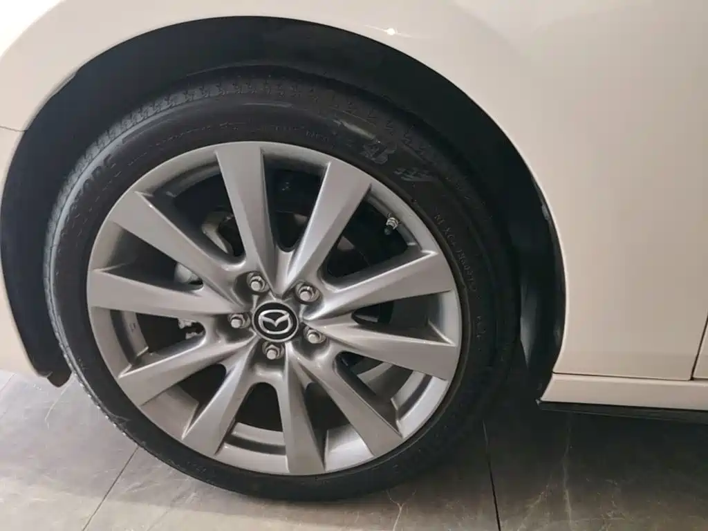 Mazda Mazda3 Axela 2025 2023 2.0L Auto Zhixuan
